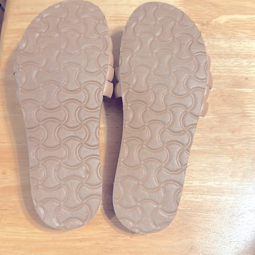 New J. Crew Women's Beige Crisscross Sandals - size 6.5-7 - Picture 2 of 2